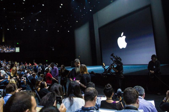 iPhone 13 Apple Watch 7, AirPods 3: Apple анонсировала презентацию осенних новинок