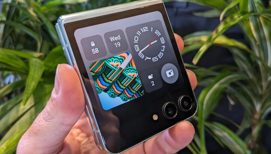 Samsung Galaxy Flip 5