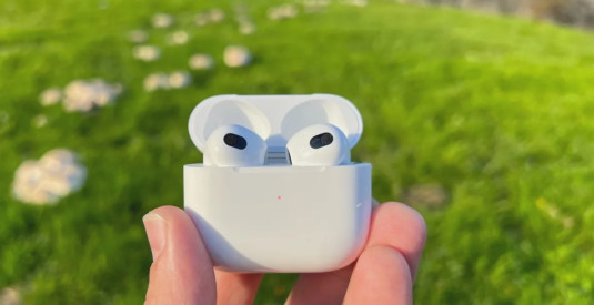 Apple оновила прошивку AirPods – що потрібно знати