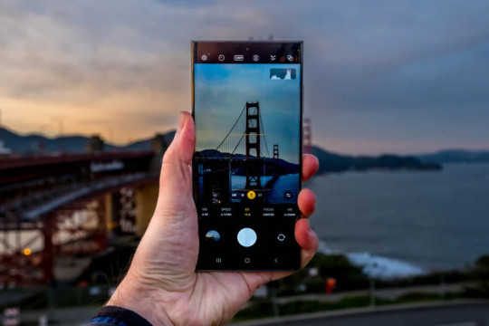 Мобильная съемка нового поколения: Камера iPhone 15 Pro Max против Galaxy S23 Ultra