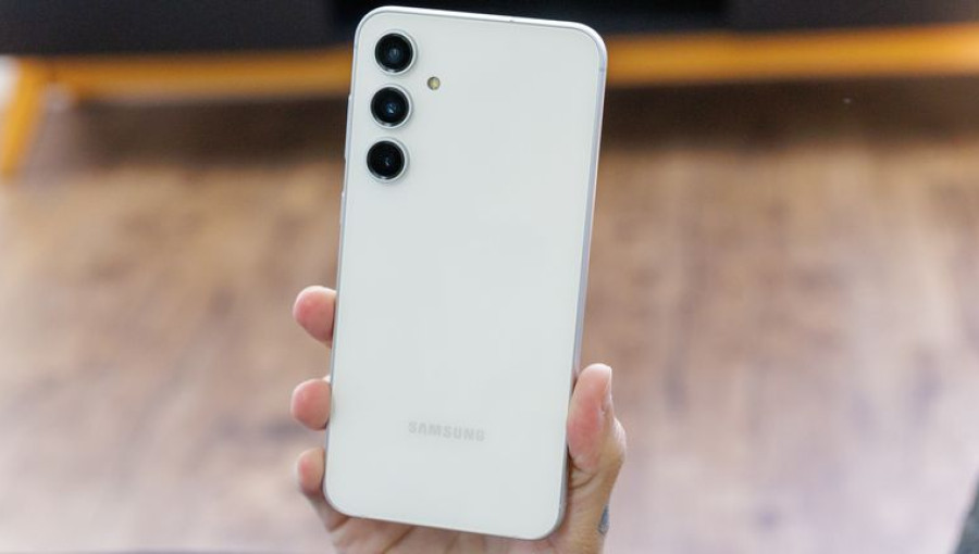 Смартфон Samsung Galaxy S23: чи варто купити
