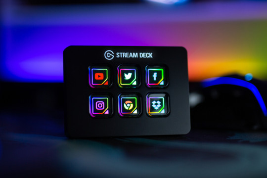 Новый стандарт стриминга: Оцениваем контроллер Elgato Stream Deck Mini