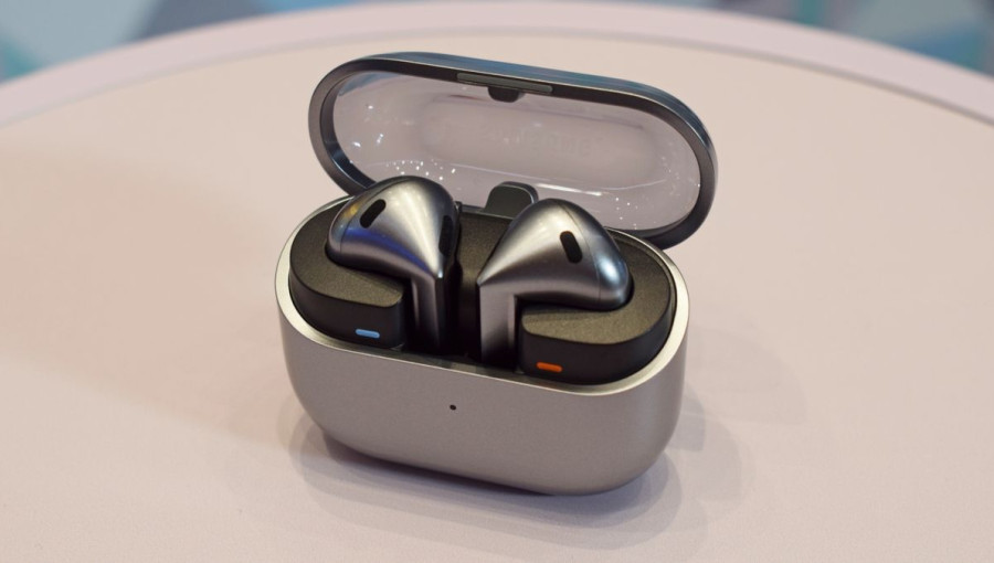 Де купити навушники Galaxy Buds 3 та Buds 3 Pro