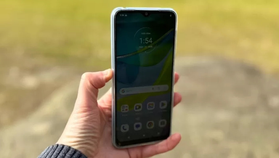 Дисплей смартфона Motorola E13