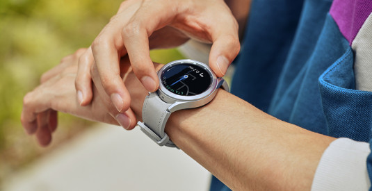 Обзор современных смарт-часов Samsung Galaxy Watch 4