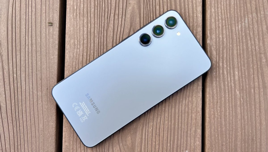 Порівняння Samsung Galaxy S24 і Galaxy S23