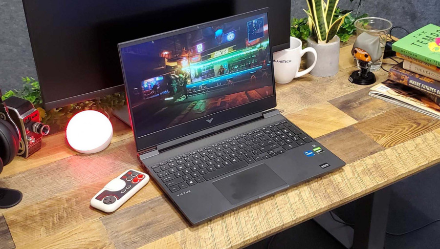 Дисплей HP Victus 15