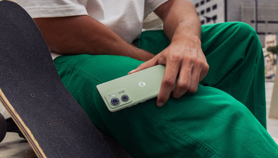 Де купити Motorola Edge 40