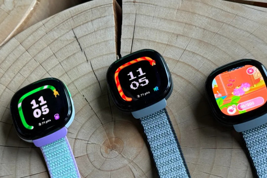 Fitbit Ace LTE Google