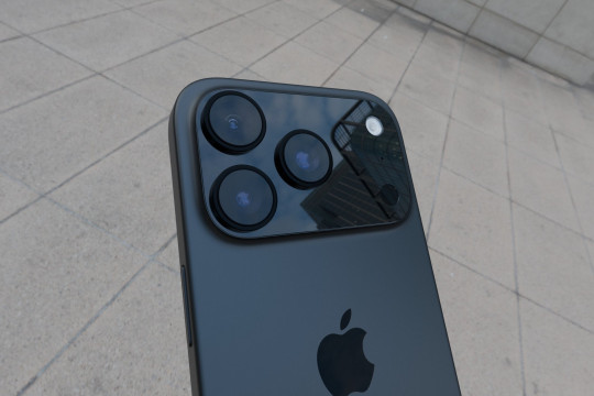 Apple готує iPhone 17 Pro: які будуть оновлення функцій камери і дизайну