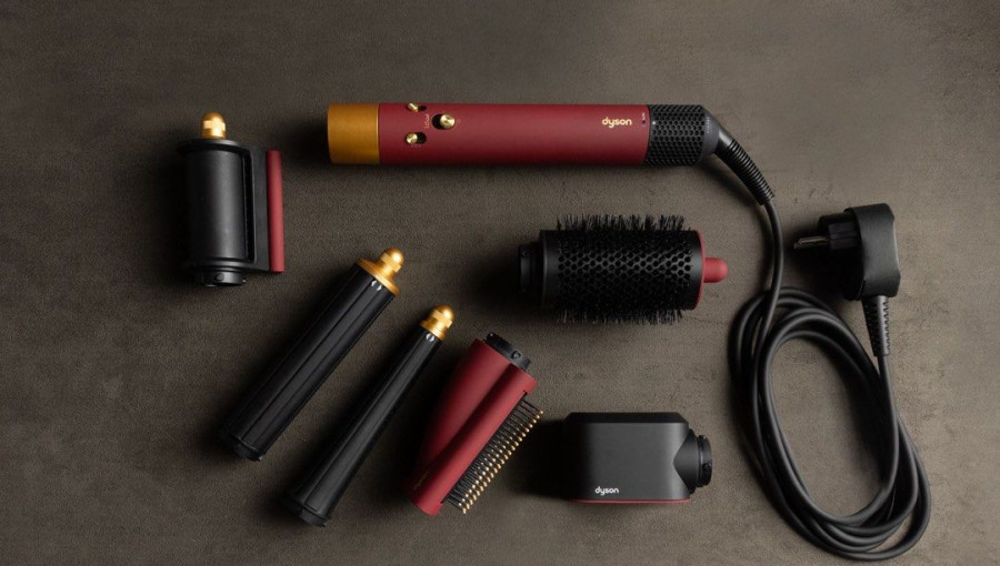 Обзор стайлера Dyson: в новом цвете Red Velvet Gold