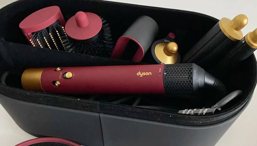 Обзор стайлера Dyson: в новом цвете Red Velvet Gold
