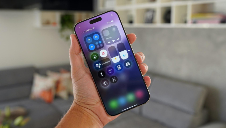 Apple iPhone 16e или iPhone 16: чем они отличаются?