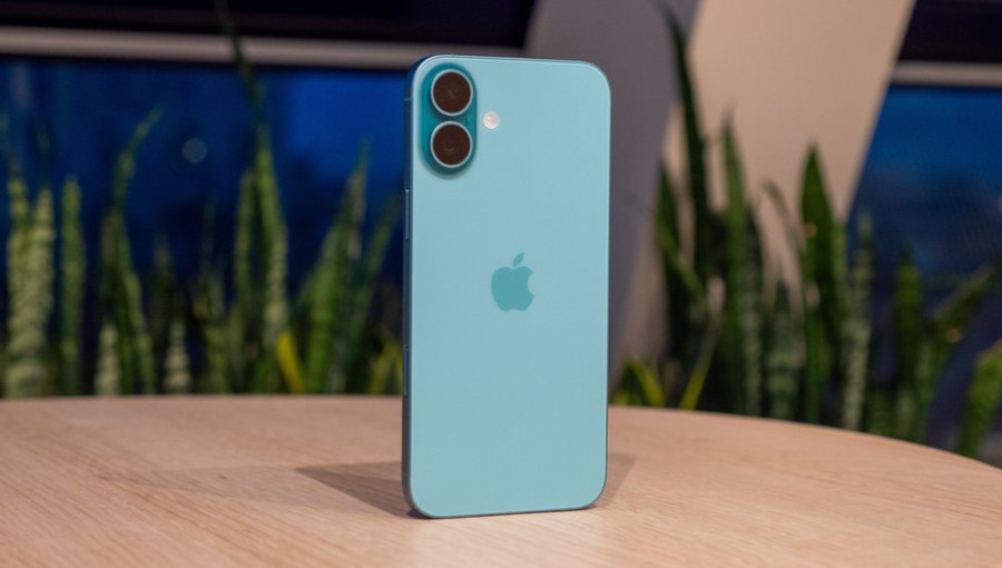 Apple iPhone 16e или iPhone 16: чем они отличаются?