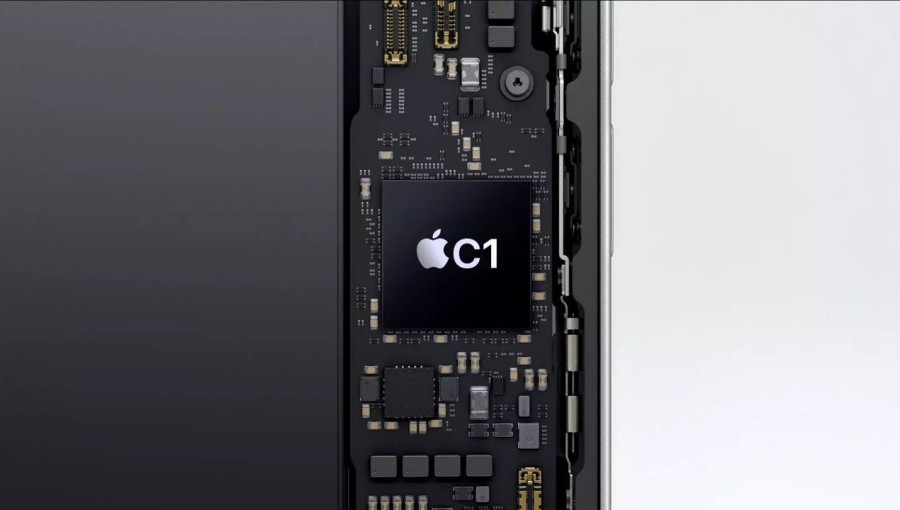 Apple iPhone 16e или iPhone 16: чем они отличаются?