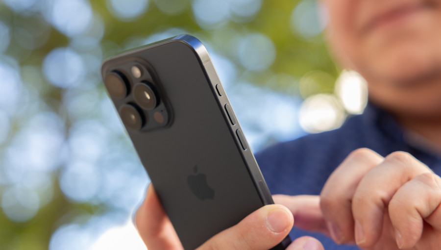 Аккумуляторы iPhone 15 и iPhone 16