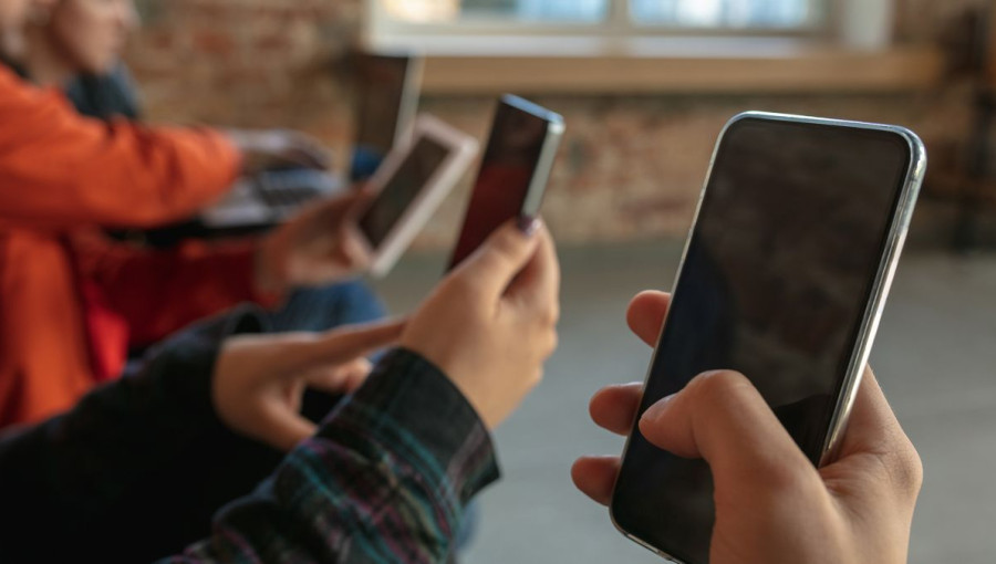 Сюрприз від Apple: розробка двох унікальних смартфонів до 20-річчя iPhone