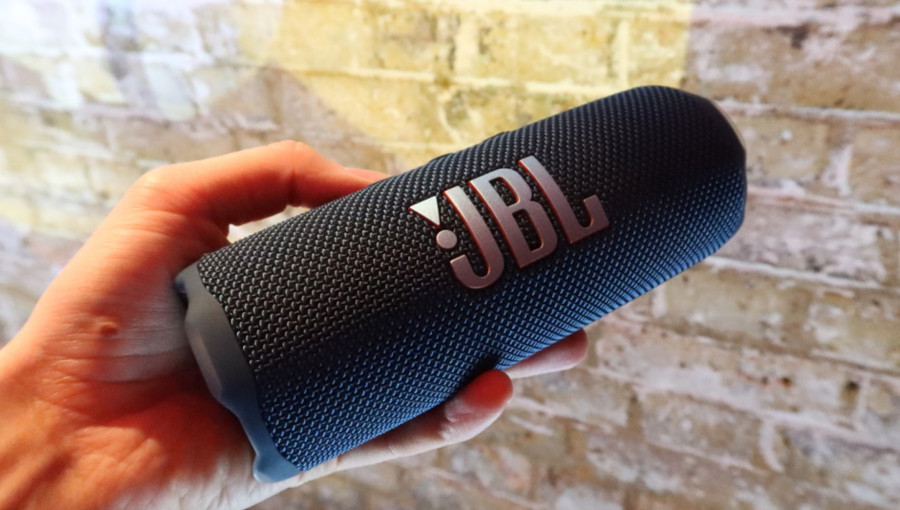 JBL представила нове покоління культових колонок: огляд Charge 6 та Flip 7