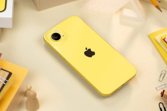 Огляд iPhone 16e: найдешевший новий телефон Apple