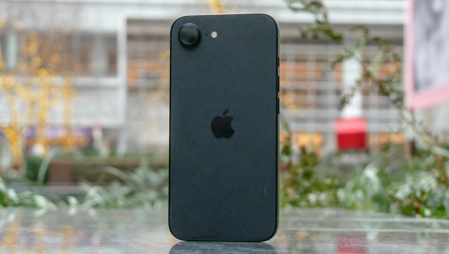 Ціна iPhone 16e 