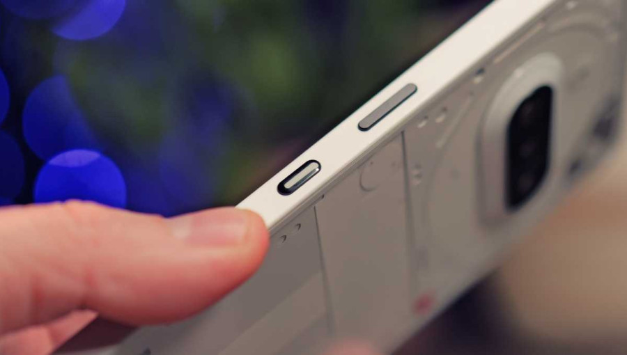 Nothing Phone 3a – настоящий обзор смартфона, который заставил волноваться даже Apple