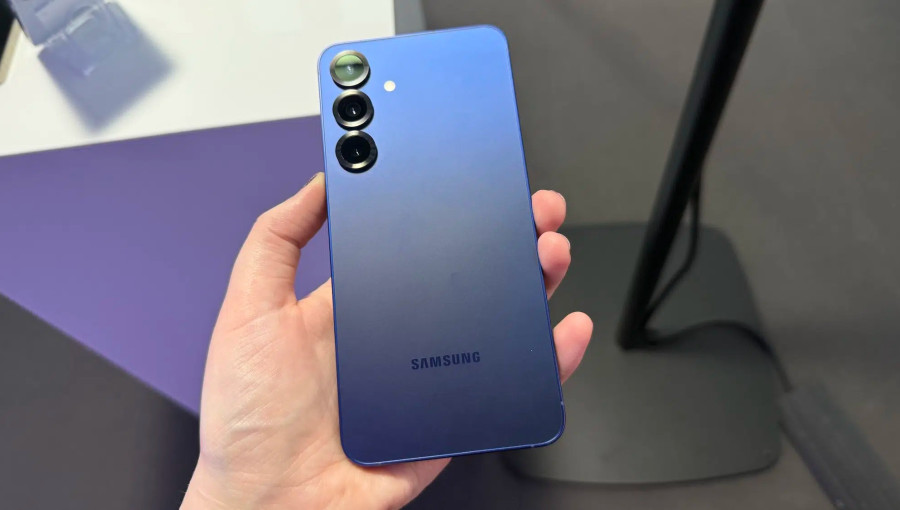 Сравнение iPhone 16 и Samsung Galaxy S25: Что выбрать?