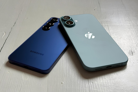 Сравнение iPhone 16 и Samsung Galaxy S25: Что выбрать?