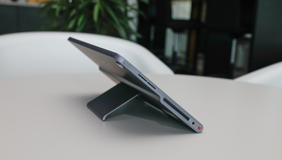 Планшет, похожий на ноутбук: обзор крутого Lenovo Tab Plus
