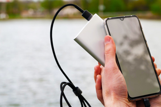 Рейтинг лучших Power Bank 2024 года: ТОП-7 повербанков для повседневного использования